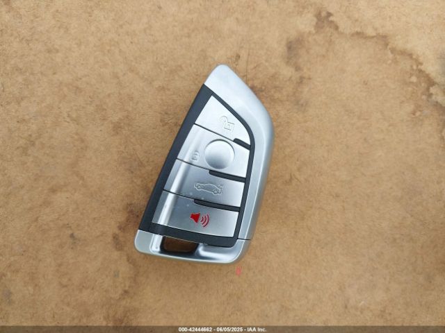 WBA8E1G53GNT35842 BMW 320i