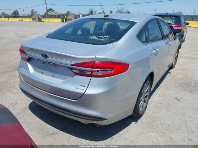 3FA6P0HD5HR195575 Ford FUSION SE