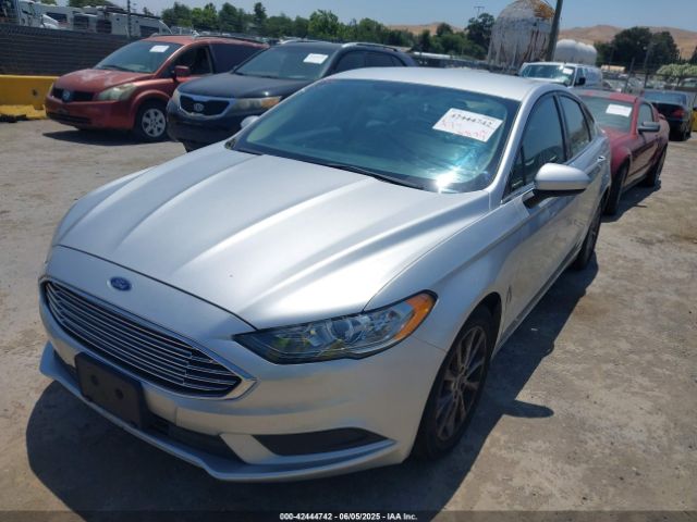 3FA6P0HD5HR195575 Ford FUSION SE