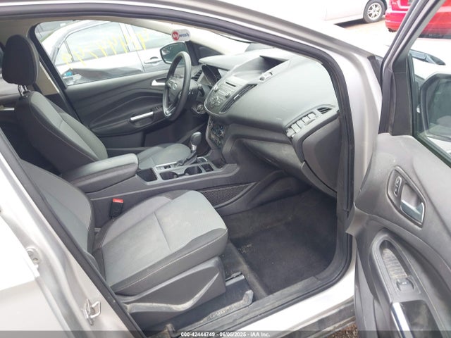 1FMCU9GDXHUA73293 Ford ESCAPE SE