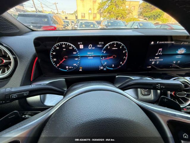 W1N4M4HB9PW308660 Mercedes-Benz Glb 250 4matic