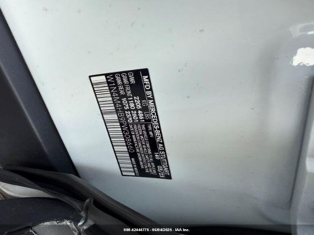 W1N4M4HB9PW308660 Mercedes-Benz Glb 250 4matic