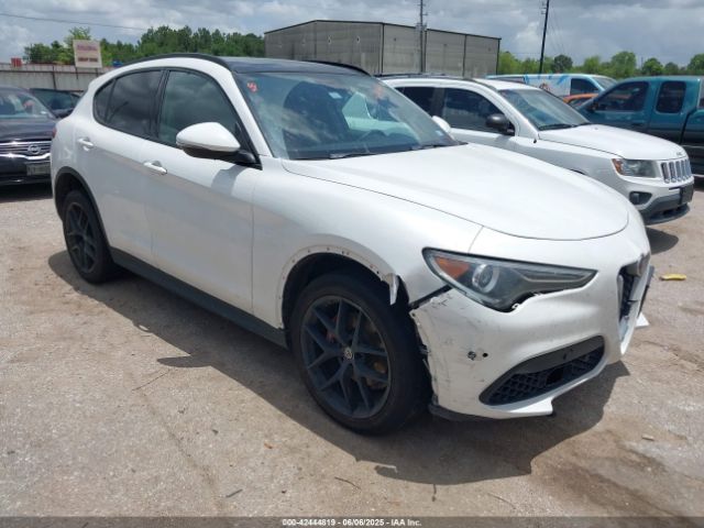 2018 ALFA ROMEO STELVIO ZASFAKNN6J7C01635