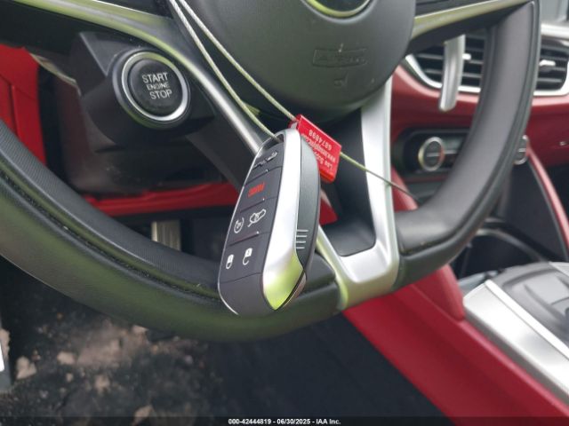 2018 ALFA ROMEO STELVIO ZASFAKNN6J7C01635 Photo 10
