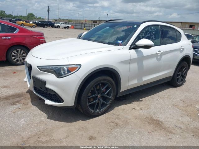 2018 ALFA ROMEO STELVIO ZASFAKNN6J7C01635 Photo 1