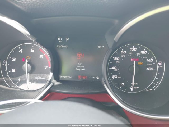 2018 ALFA ROMEO STELVIO ZASFAKNN6J7C01635 Photo 6