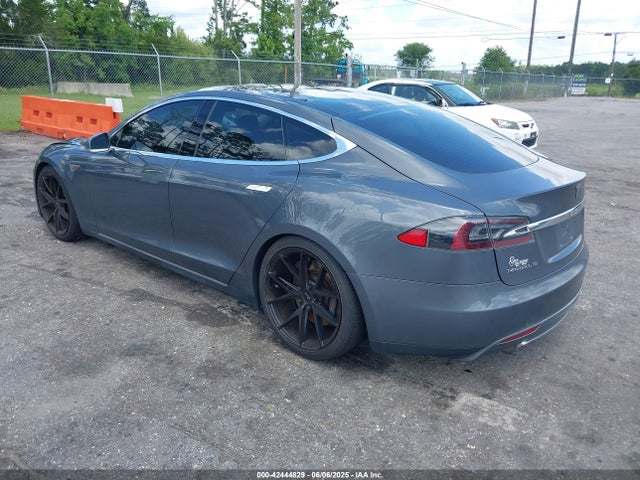 2013 TESLA MODEL S 5YJSA1DP9DFP17832 Photo 2