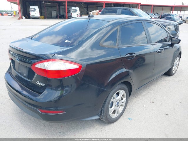 Ford 2014 2014 3FADP4BJ8EM132587 Image 4