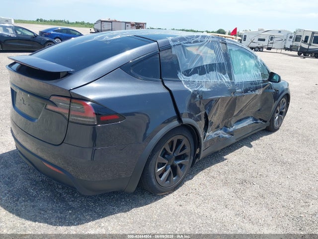 2025 TESLA MODEL X 7SAXCDE54SF462487 Photo 3
