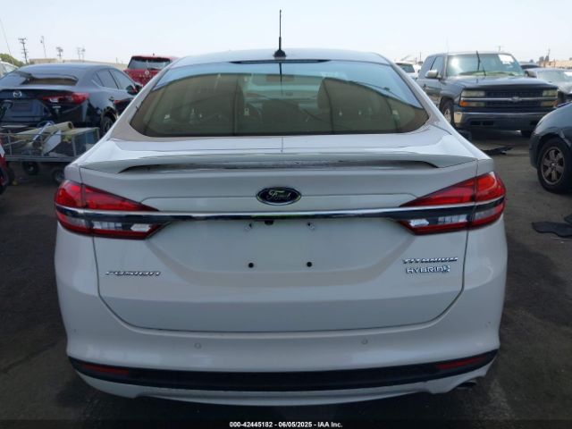 3FA6P0RU8HR229653 Ford Fusion Hybrid Titanium
