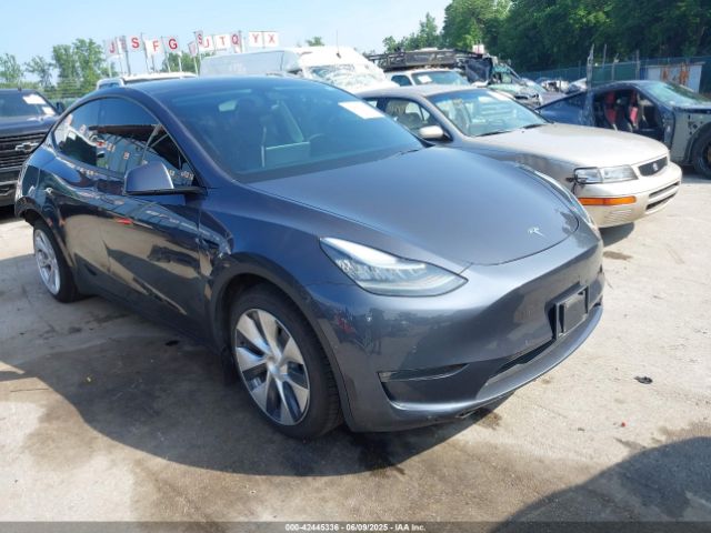 2021 TESLA MODEL Y 5YJYGAEE7MF146315 Photo 0