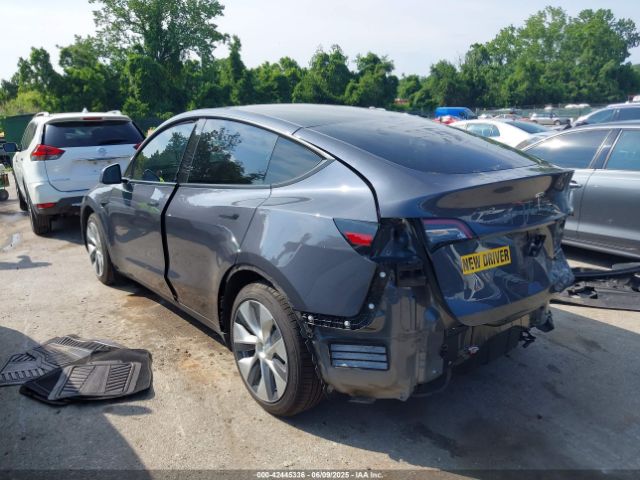 2021 TESLA MODEL Y 5YJYGAEE7MF146315 Photo 2