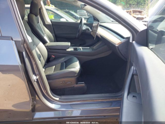 2021 TESLA MODEL Y 5YJYGAEE7MF146315 Photo 4