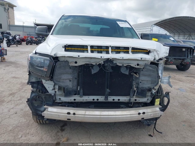 5TFRM5F16GX108620 Toyota 1ur-fe