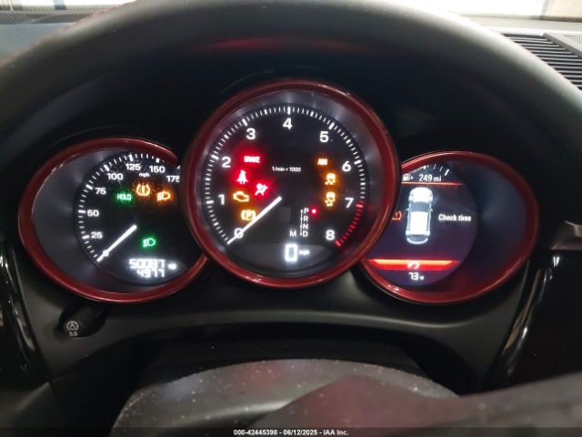 2022 PORSCHE MACAN WP1AA2A58NLB11942 Photo 6