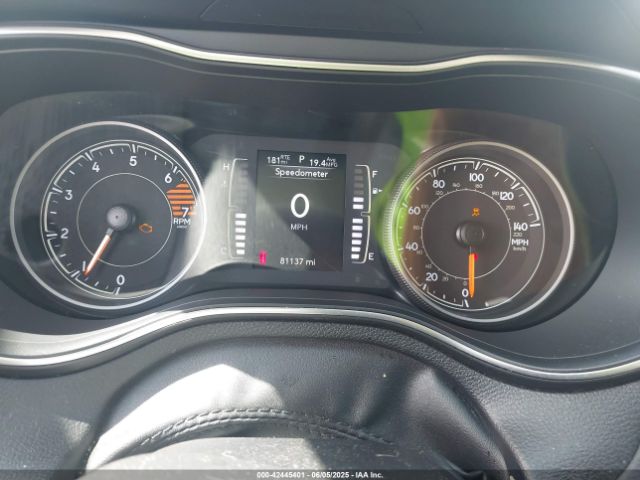 2019 JEEP CHEROKEE 1C4PJLCB2KD325965 Photo 6