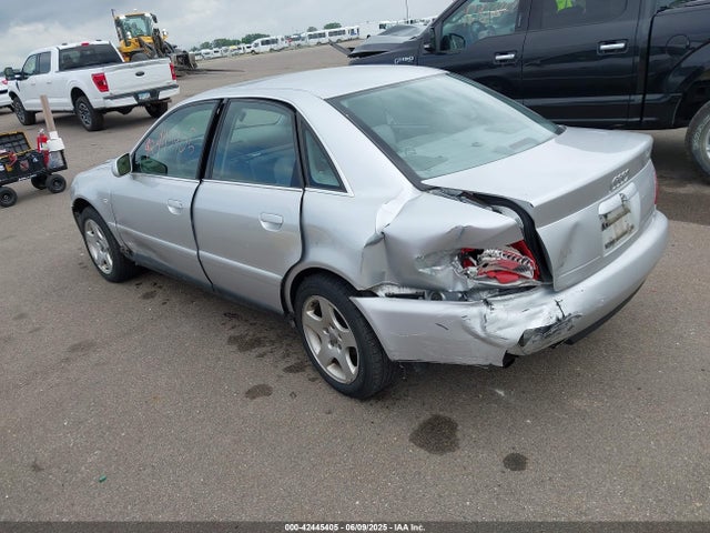 2001 AUDI A4 WAUDH68DX1A010693 Photo 2