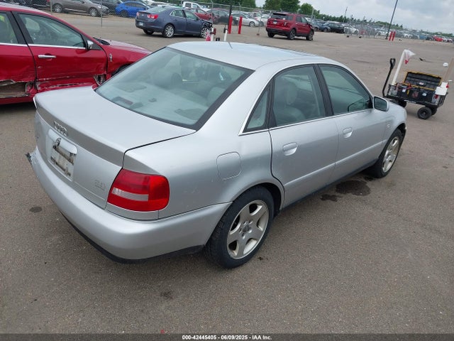 2001 AUDI A4 WAUDH68DX1A010693 Photo 3