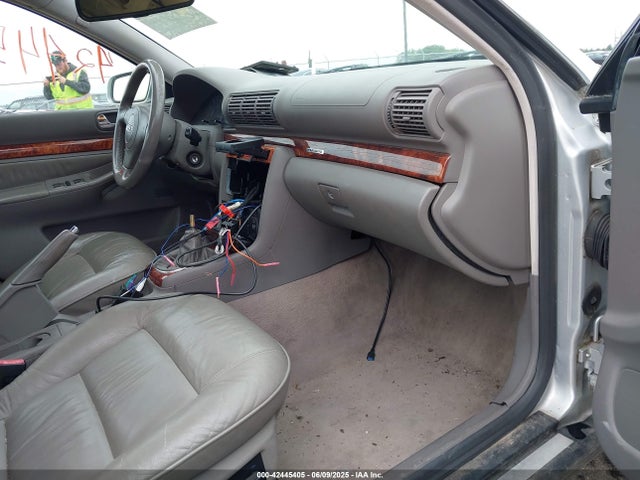 2001 AUDI A4 WAUDH68DX1A010693 Photo 4