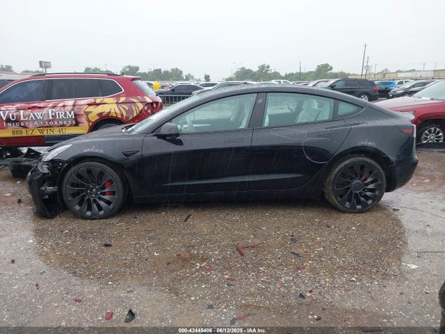 5YJ3E1EC9NF354857 Tesla 2022