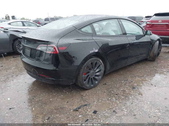 5YJ3E1EC9NF354857 Tesla 2022