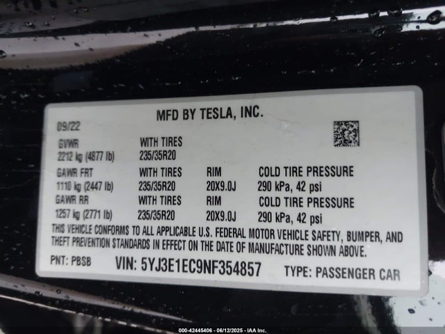 5YJ3E1EC9NF354857 Tesla 2022