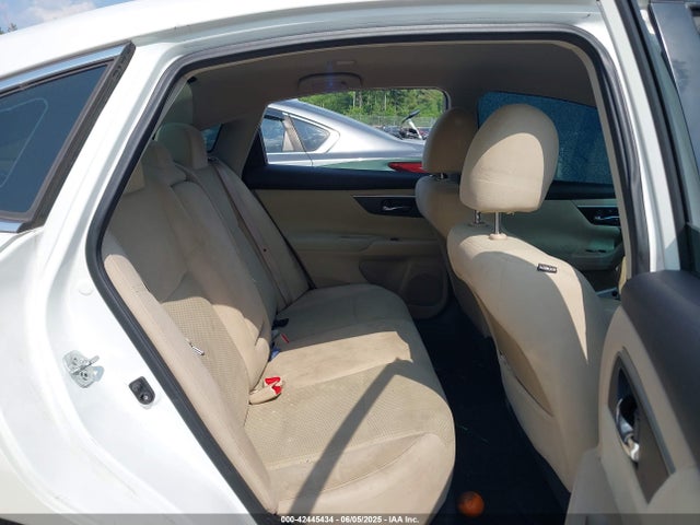 1N4AL3AP9FC126119 Nissan 2015