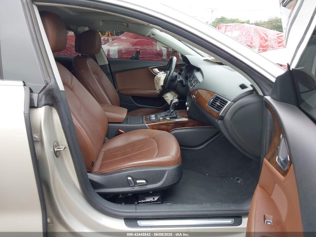 2017 AUDI A7 WAUW2AFC8HN085614 Photo 4
