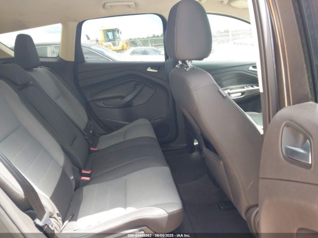 1FMCU0G92GUA31836 Ford ESCAPE SE
