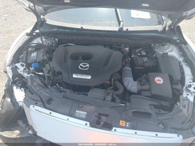 2018 MAZDA MAZDA6 JM1GL1TY0J1317883 Photo 9