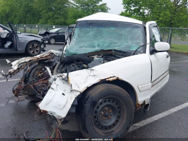 1999 FORD CROWN VICTORIA 2FAFP73W9XX132741 Photo 1