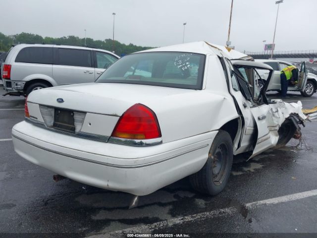 1999 FORD CROWN VICTORIA 2FAFP73W9XX132741 Photo 3