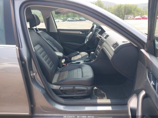 2015 VOLKSWAGEN PASSAT 1VWBT7A30FC033361 Photo 4