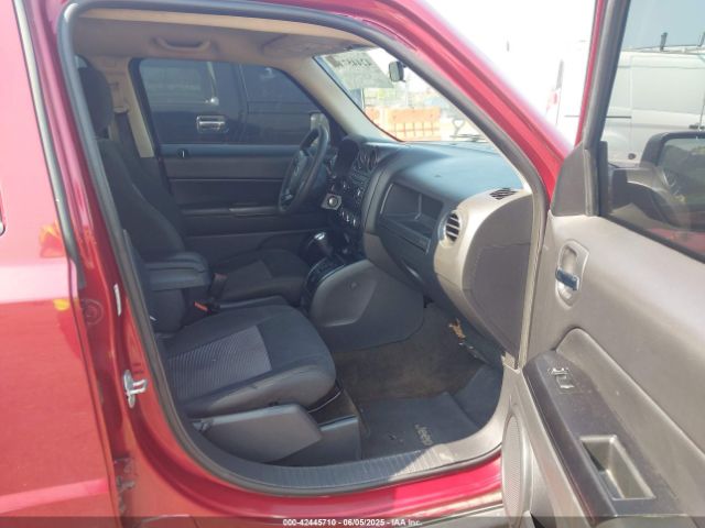 1C4NJPBA9FD246757 Jeep Patriot Altitude Edition