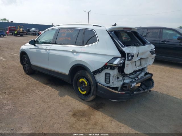 2018 VOLKSWAGEN TIGUAN 3VV2B7AX6JM099706 Photo 2