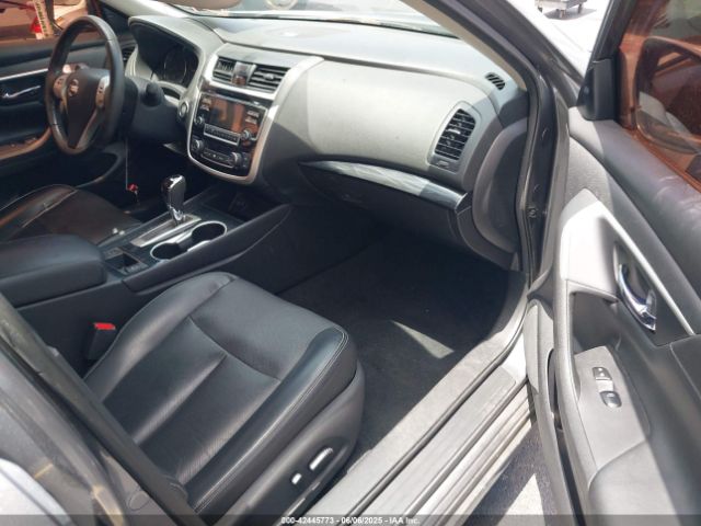 2018 NISSAN ALTIMA 1N4AL3AP0JC170549 Photo 4