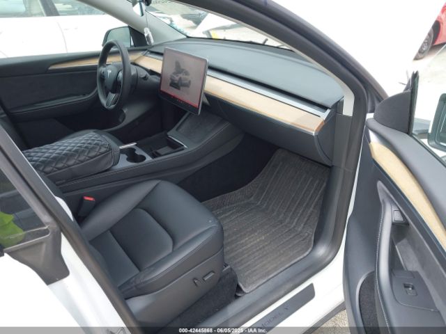 2023 TESLA MODEL Y 7SAYGDEE0PA065534 Photo 4