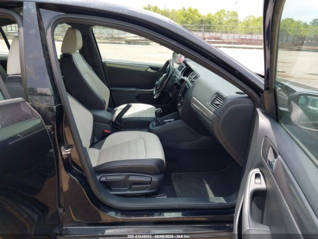 3VWD17AJ6GM321169 Volkswagen Jetta 1.8t Sport