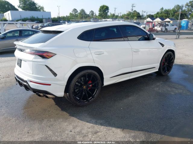 2022 LAMBORGHINI URUS ZPBUA1ZL2NLA18676 Photo 3