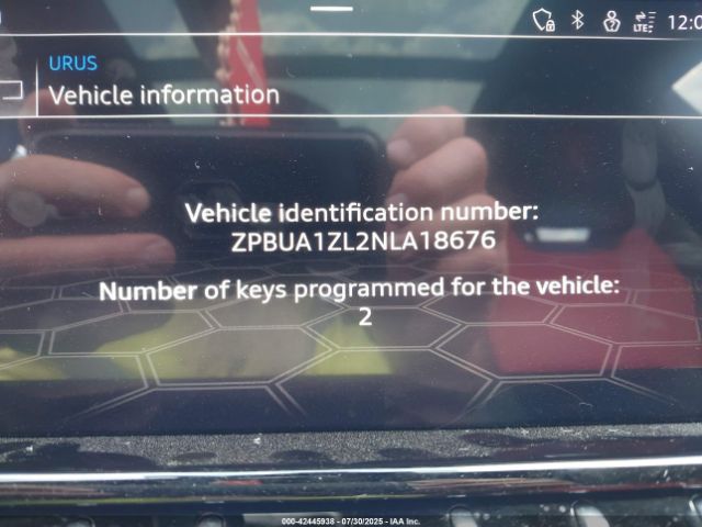 2022 LAMBORGHINI URUS ZPBUA1ZL2NLA18676 Photo 8