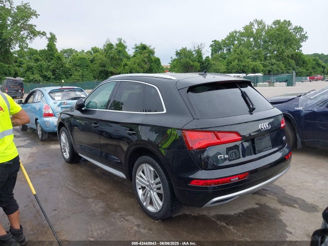 2018 AUDI Q5 WA1BNAFY3J2197579 Photo 2