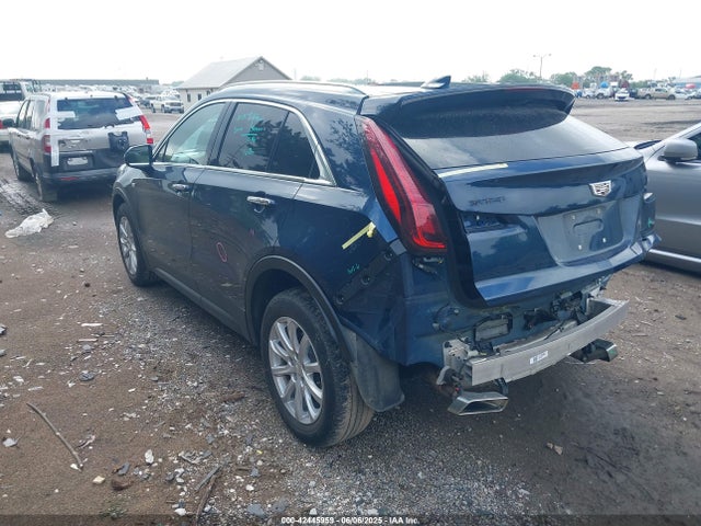 2021 CADILLAC XT4 1GYAZAR49MF022498 Photo 2