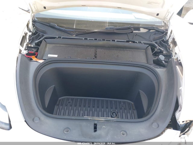 2023 TESLA MODEL Y 7SAYGDEE8PA121610 Photo 9