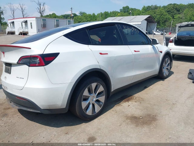 2023 TESLA MODEL Y 7SAYGDEE8PA121610 Photo 3