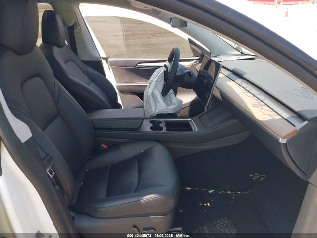 2023 TESLA MODEL Y 7SAYGDEE8PA121610 Photo 4