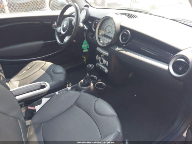 2008 MINI COOPER S WMWMF73548TV37106 Photo 4