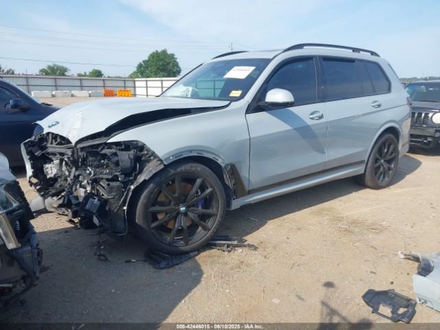 2023 BMW X7 5UX23EM03P9P71869 Photo 1