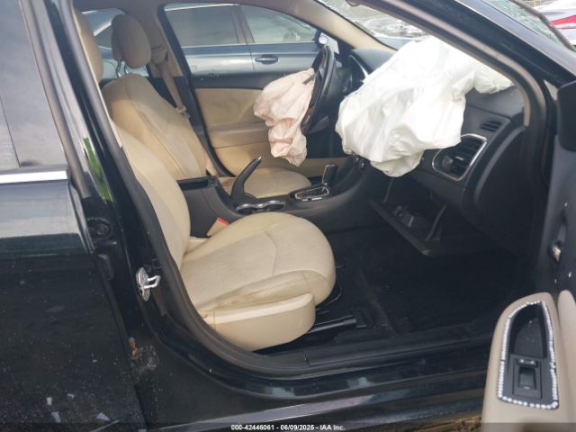 2013 CHRYSLER 200 1C3CCBBB8DN542345 Photo 4