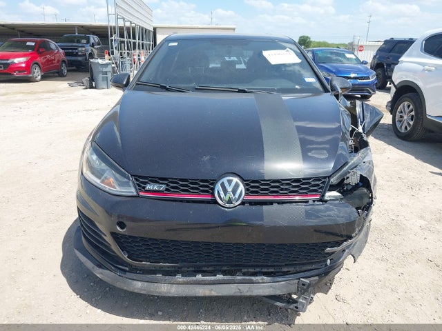 3VW4T7AU3GM002851 Volkswagen 2016