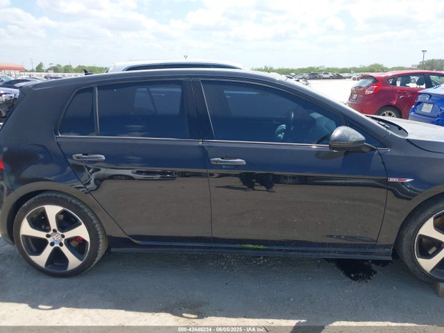 3VW4T7AU3GM002851 Volkswagen 2016
